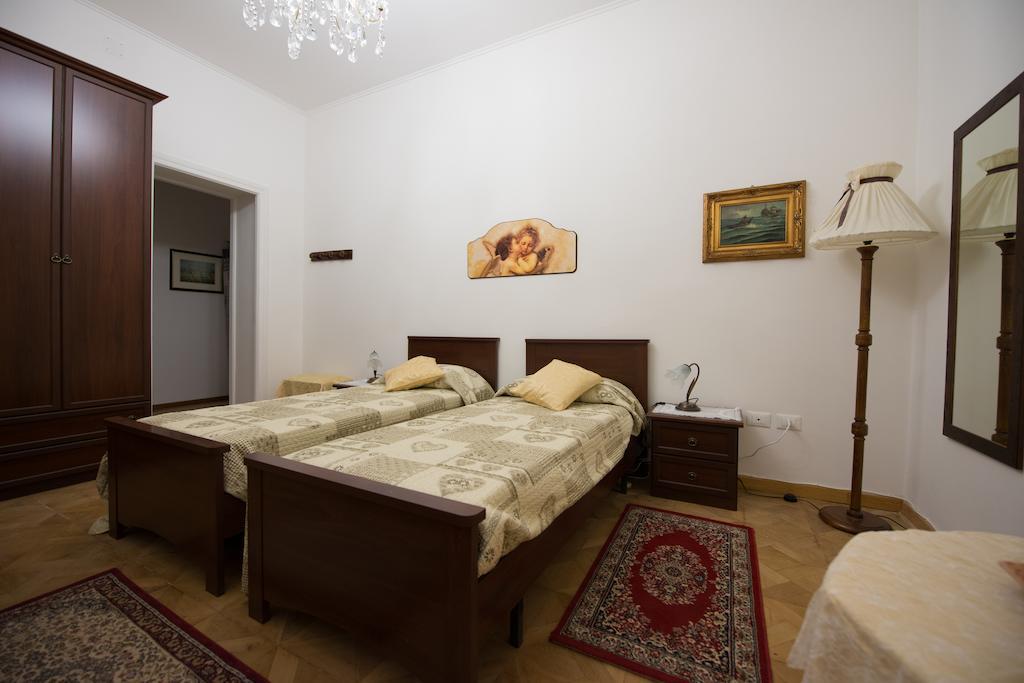 Antico Borgo Teresiano Bed & Breakfast Trieste Oda fotoğraf