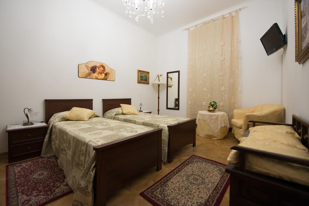 Antico Borgo Teresiano Bed & Breakfast Trieste Oda fotoğraf